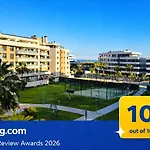 Апартаменти Alamos Breeze - 3br Next To The - Free Parking - Salt Pool Торремолінос