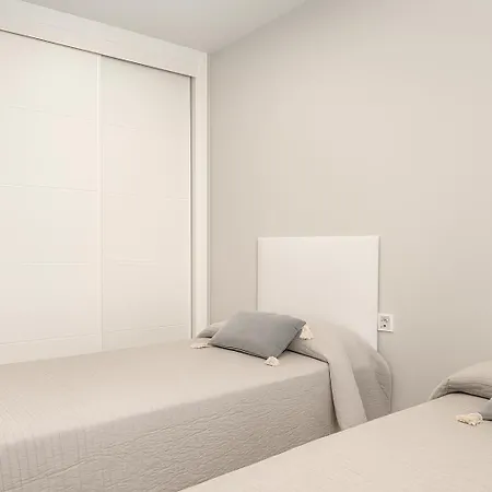 Alamos Breeze - Modern *