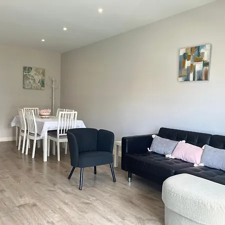 Alamos Breeze - Spacious 3br By The - Pool - Free Parking