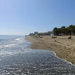 Alamos Breeze - 3br Next To The - Free Parking - Salt Pool *