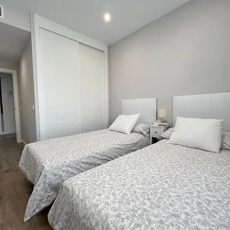 Alamos Breeze - 3br Next To The - Free Parking - Salt Pool * Torremolinos