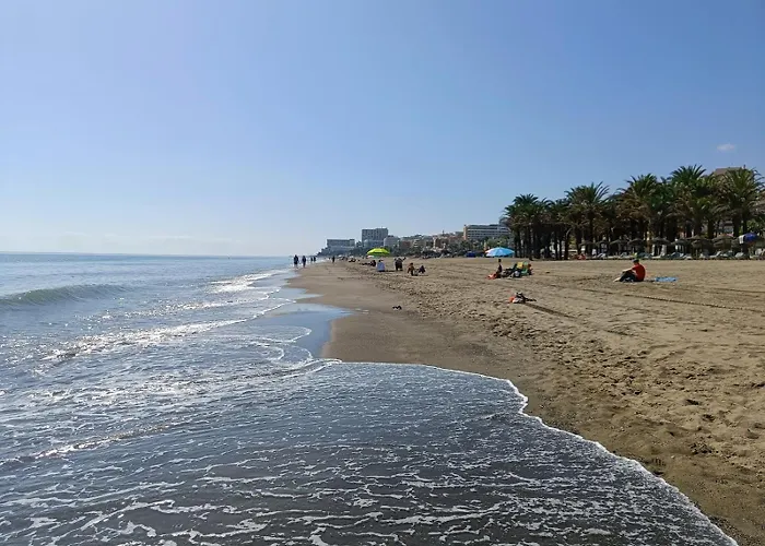 Alamos Breeze - 3br Next To The - Free Parking - Salt Pool *